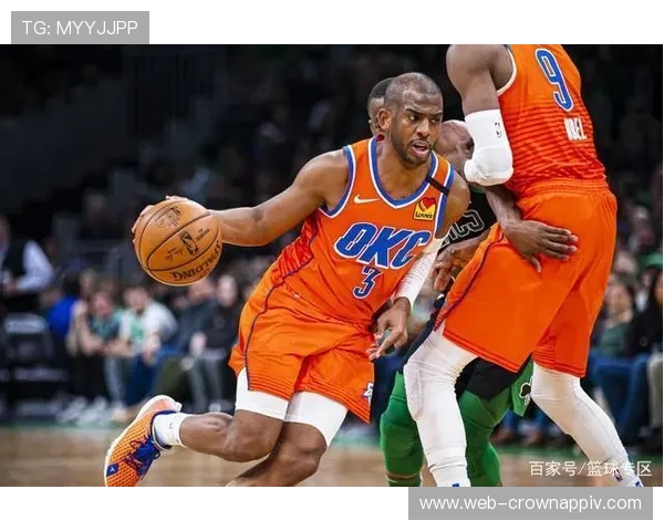 保罗挡拆为锋线创造空位，比上季组织更高效