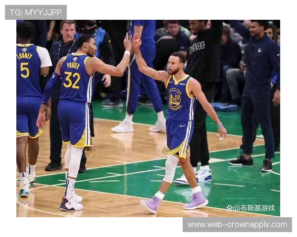 普尔靠挡拆与库里配合拉开空间，较赛季初三分更高效