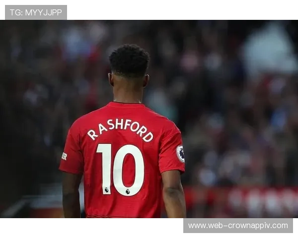 曼联重建陷入混乱，推倒重来后方向不明影响赛季走势